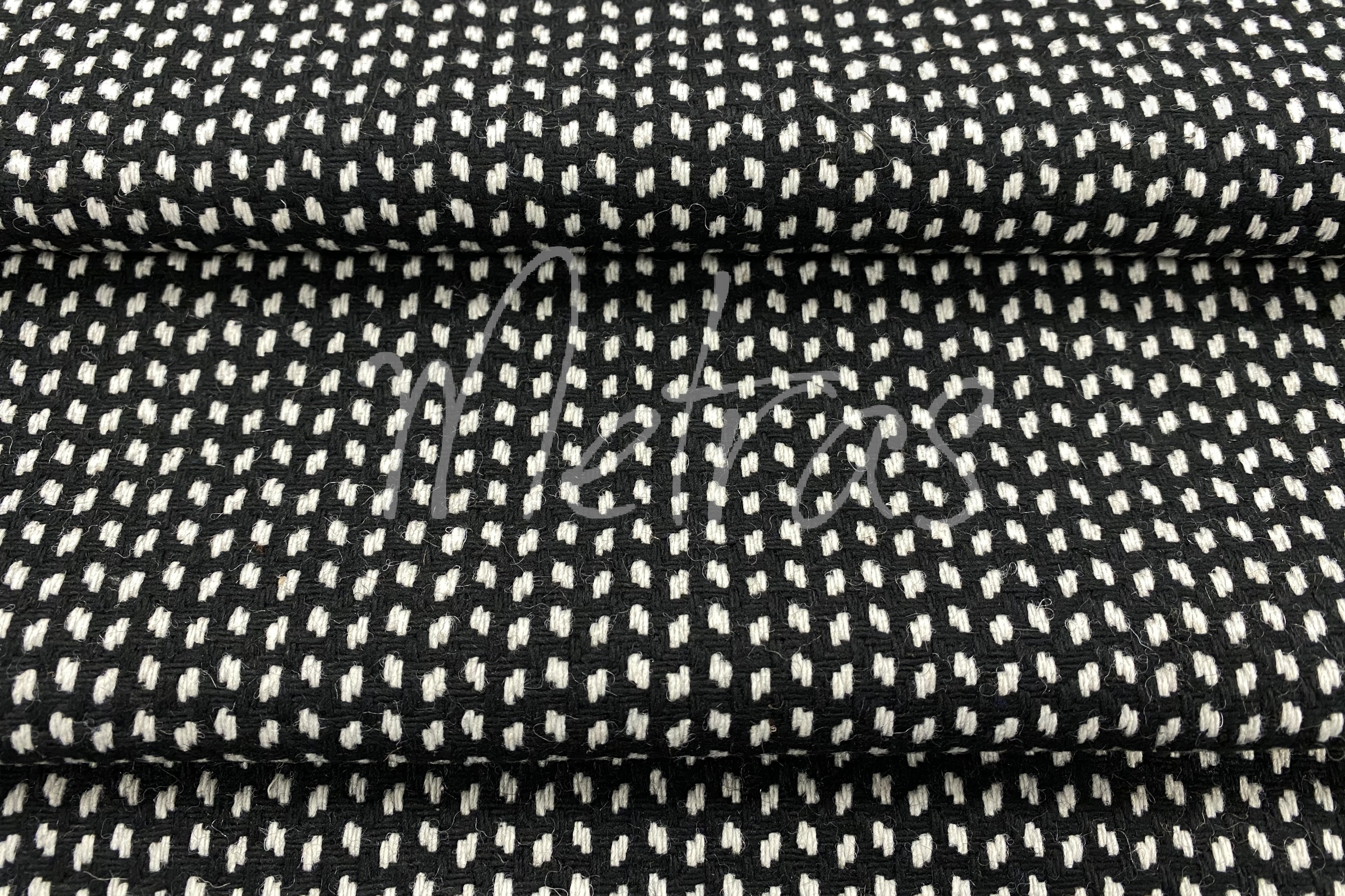Paltinis audinys "Black/Cream" - Image 3