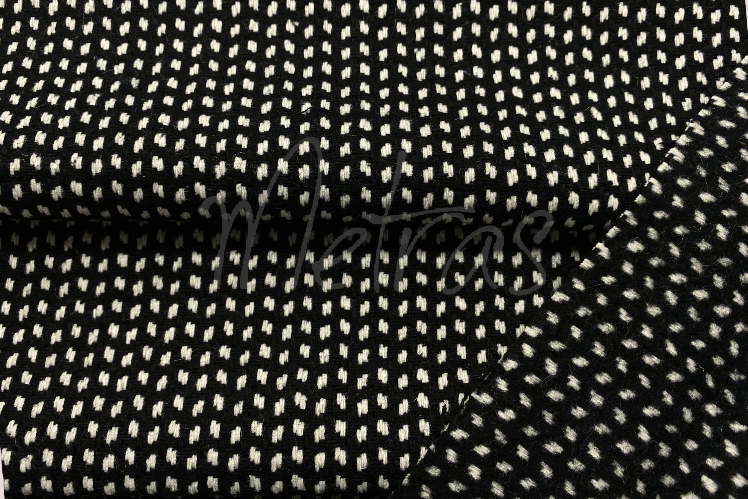 Paltinis audinys "Black/Cream" - Image 2