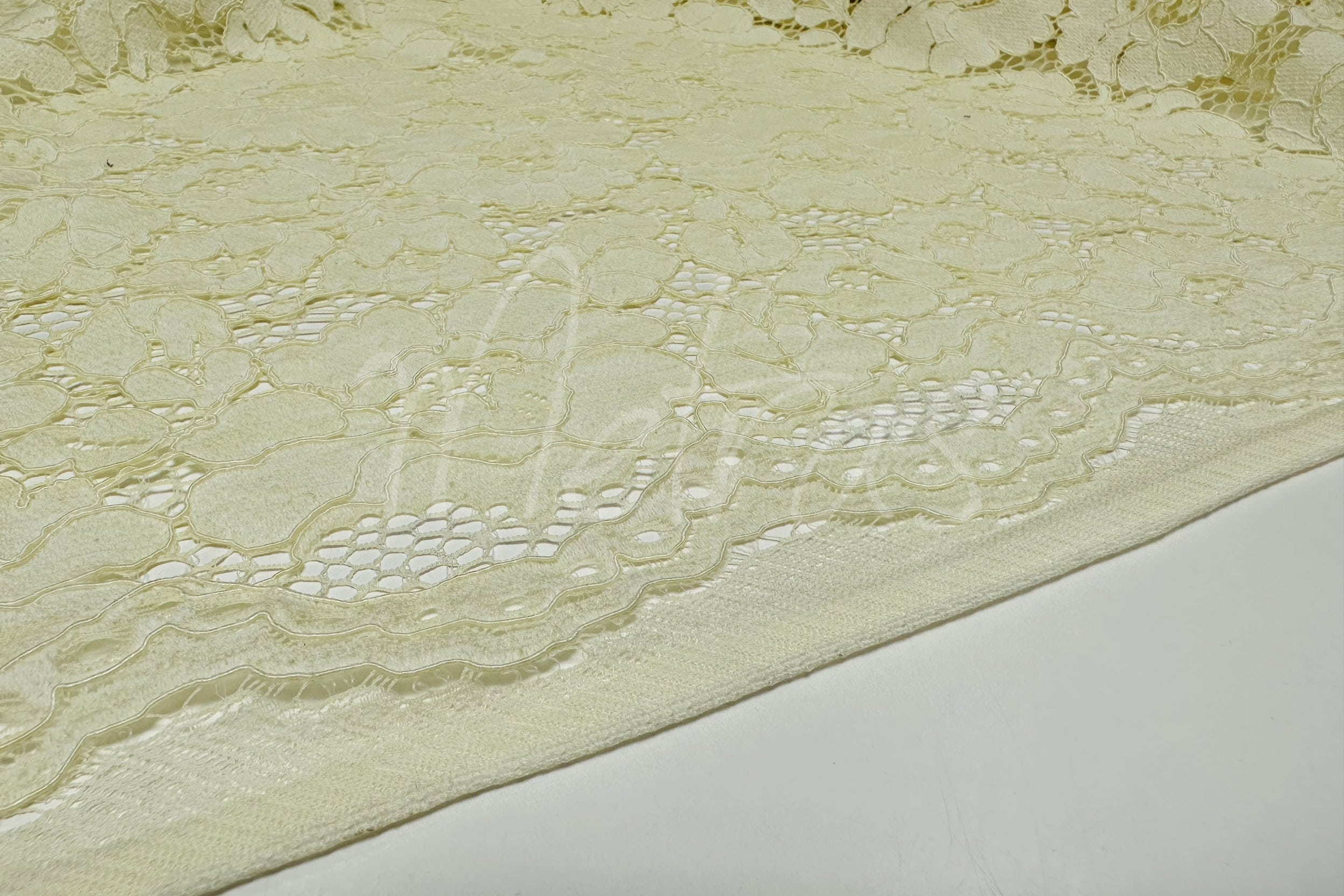 Gipiūras "Yellow" - Image 3